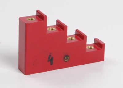 IEK Изолятор-стойка UNIVERSAL/PRO YIS51-K05 