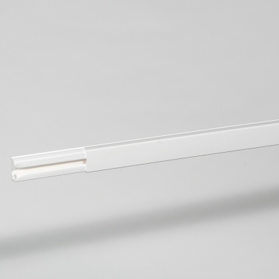 Legrand Мини-плинтус DLPlus 32x12,5 мм 1 отделение длина 3 м белый 033311