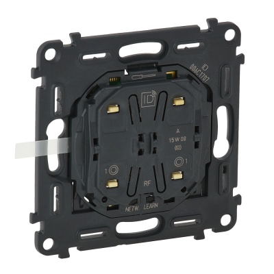 Legrand Valena IN'MATIC MyHome Play Zigbee. Радиоуправляющее уст.о одноклавишное для упр. Осв.м On/Off. 752081 